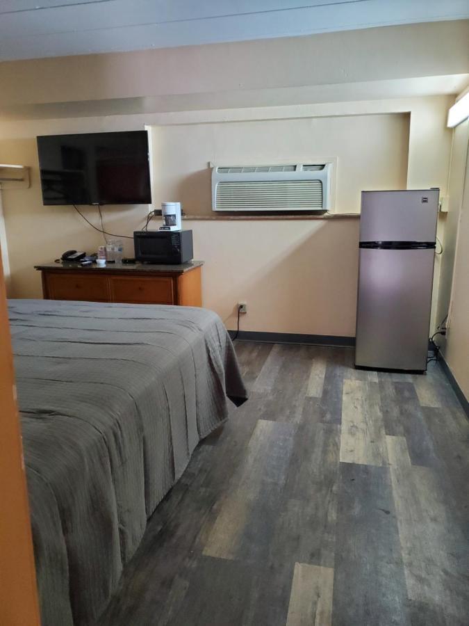 Budget Inn Of ביי סיטי מראה חיצוני תמונה