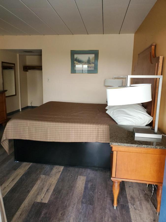 Budget Inn Of ביי סיטי מראה חיצוני תמונה